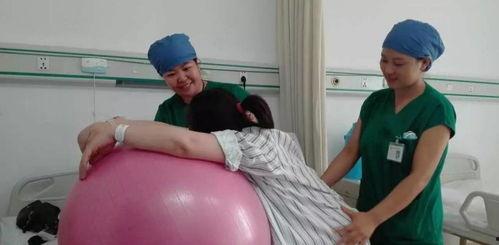 助产士自己分娩视频,真实记录助产历程