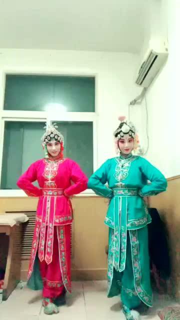 捣蒜舞视频,跟随视频感受传统与现代的完美融合